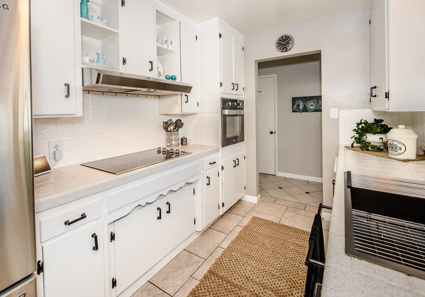 726 Gibson Rd, Woodland CA  95695-4847 exterior