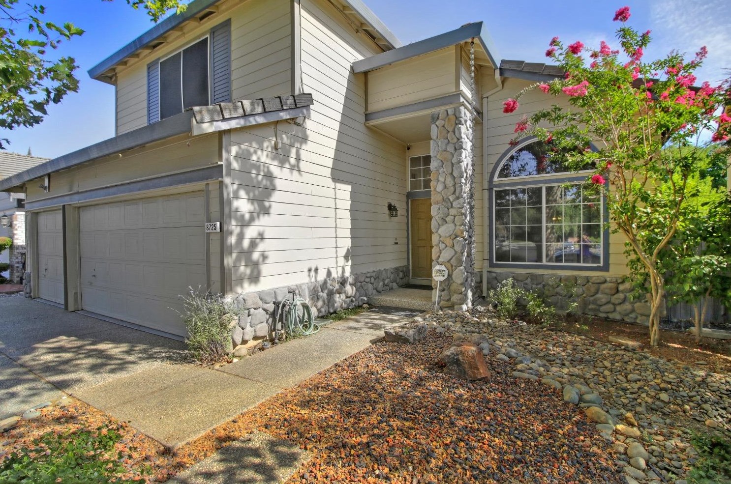 8725 Goldy Glen Way, Elk Grove, CA 95624-3245