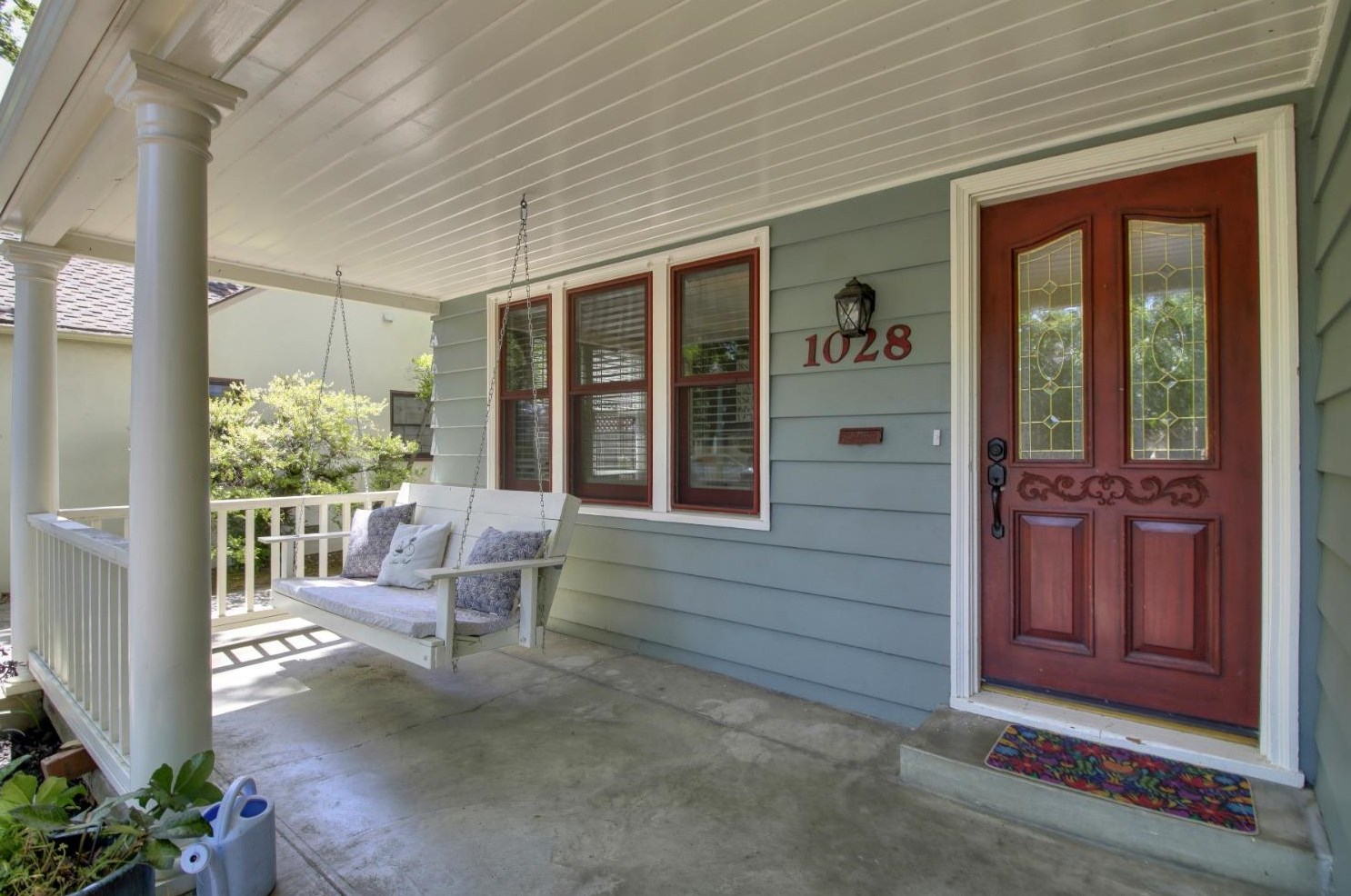 1028 Robertson Way, Sacramento, CA 95818-3647