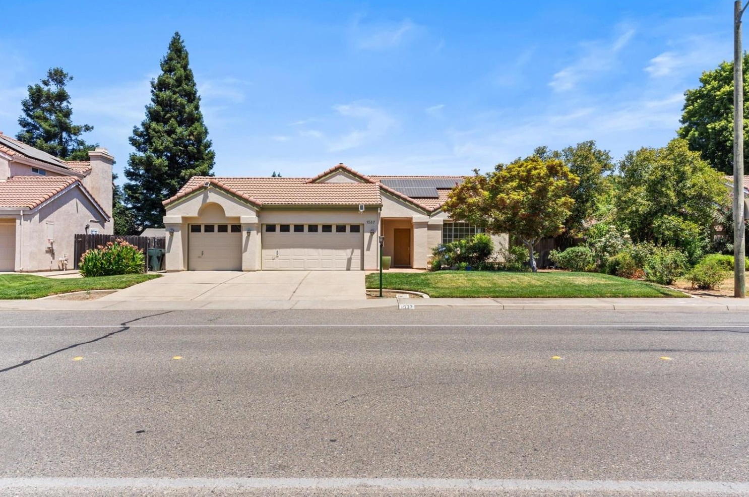 1537 Nw Jamie Dr, Yuba City, CA 95993