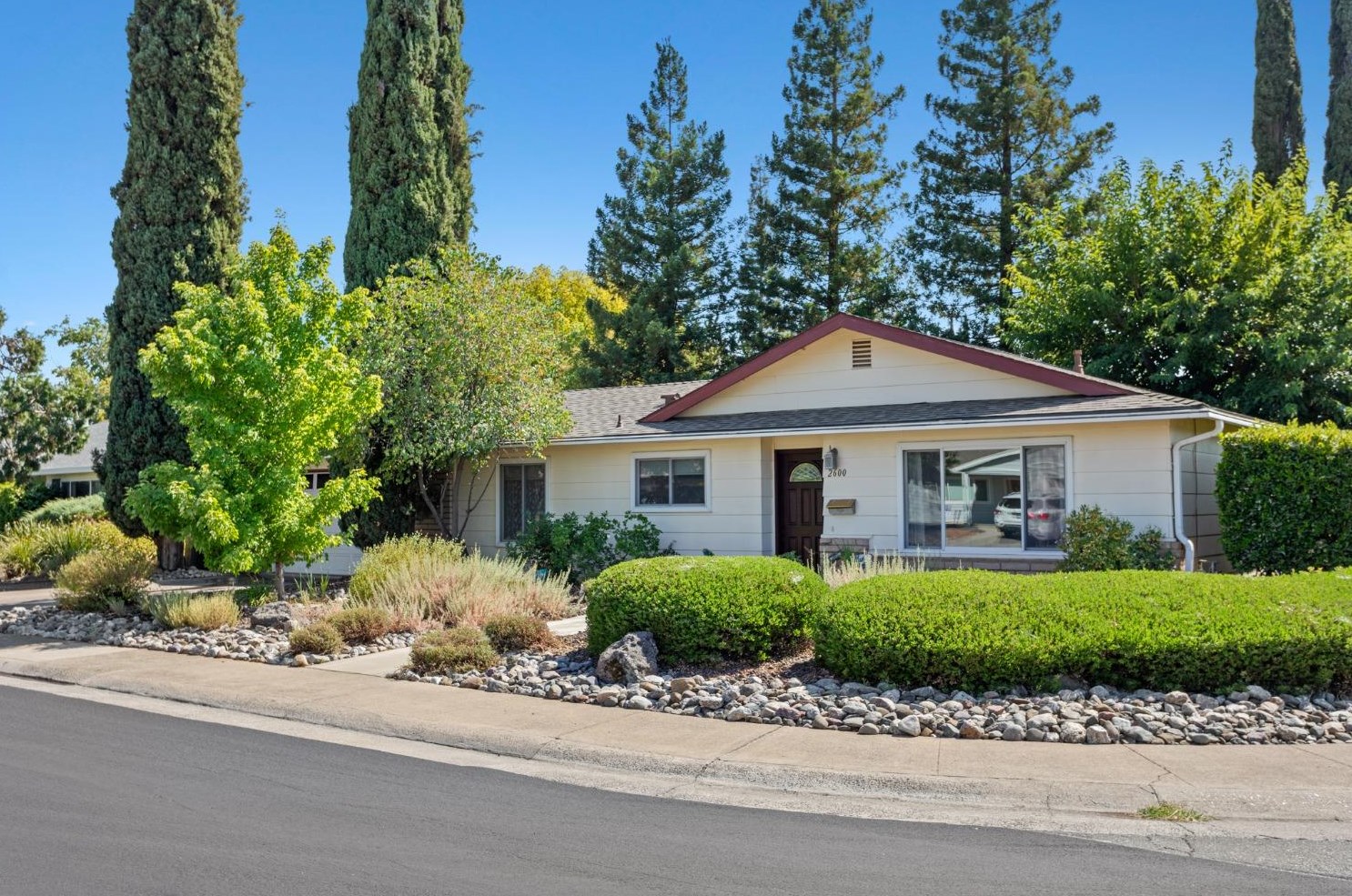 2600 Don Juan Dr, Rancho Cordova, CA 95670