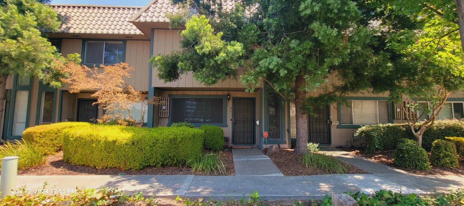 2131 Cottage Way, Sacramento, CA 95825-1064