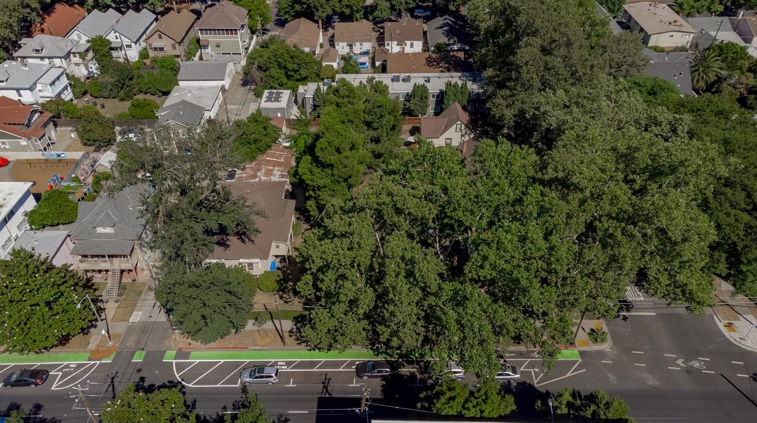 2017 10th St, Sacramento, CA 95818-1311