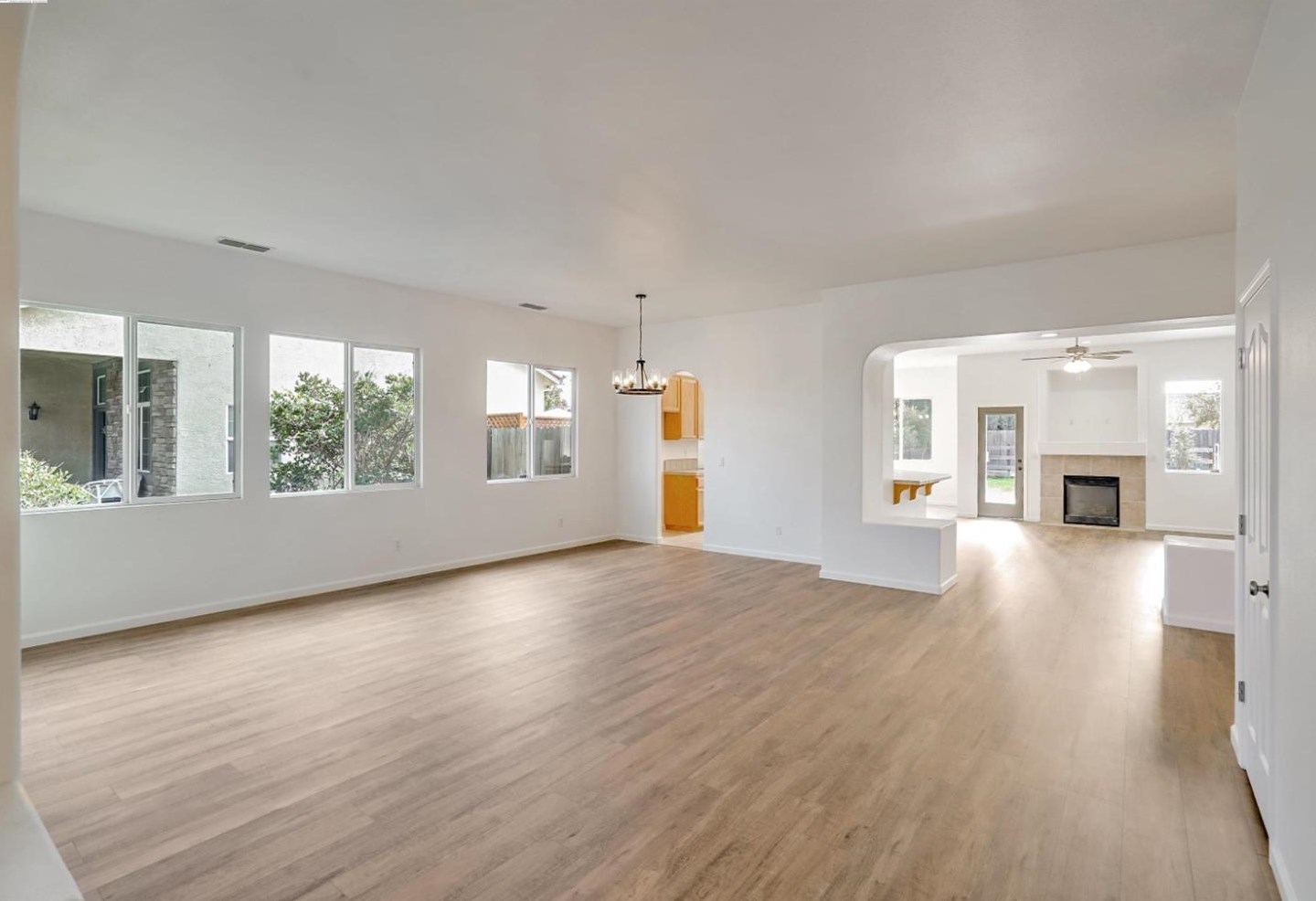 526 Banff Dr, Newman, CA 95360