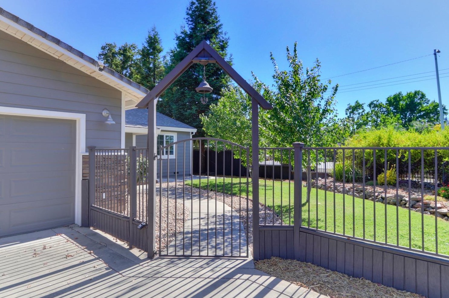 4300 Ulysses Dr, Sacramento, CA 95864-1737