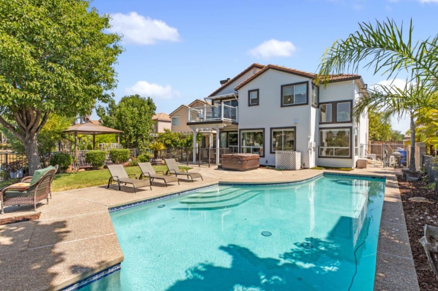 3428 W Island Ct, Elk Grove, CA 95758