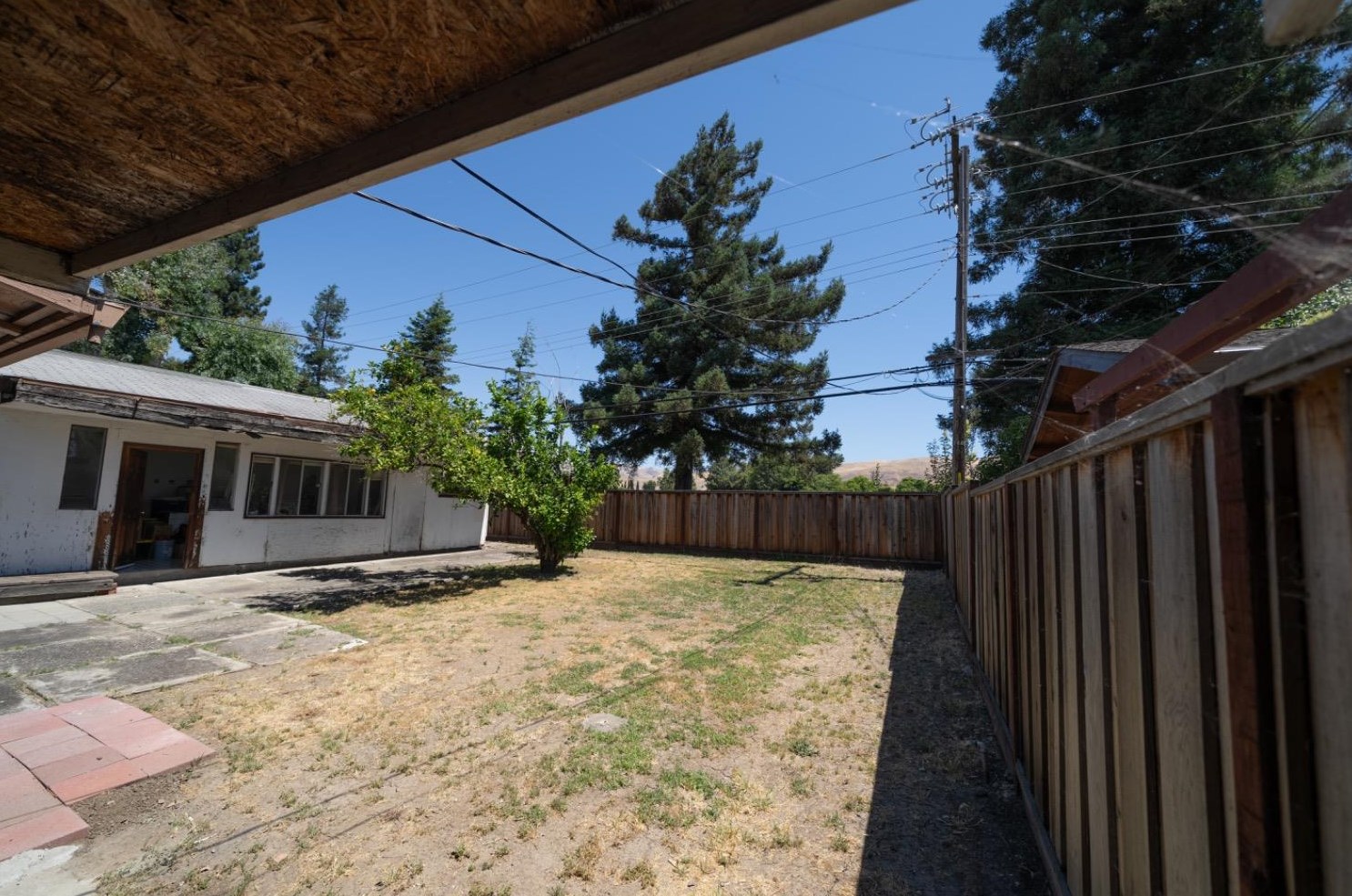2076 Morrill Ave, San Jose CA  95132-1127 exterior