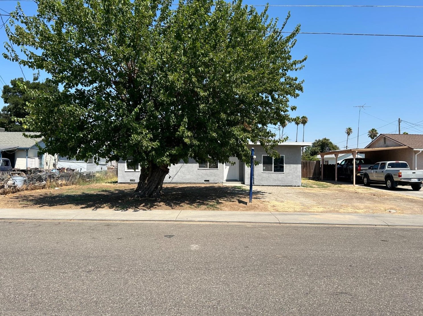 2618 5th St, Hughson, CA 95326