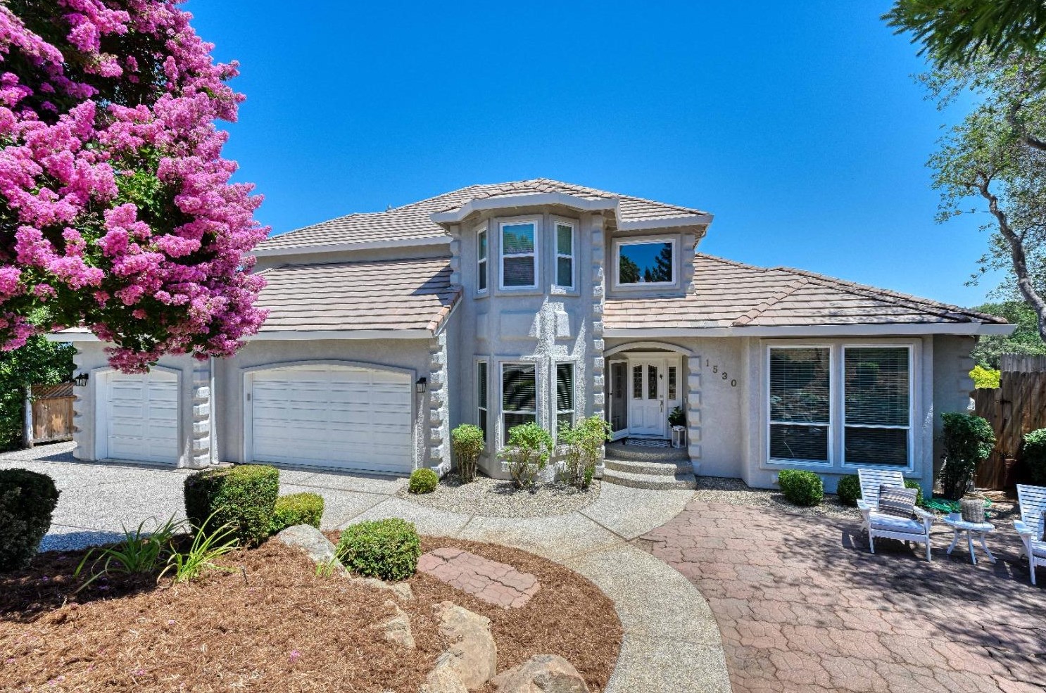 1530 Sutter Creek Dr, Folsom, CA 95762