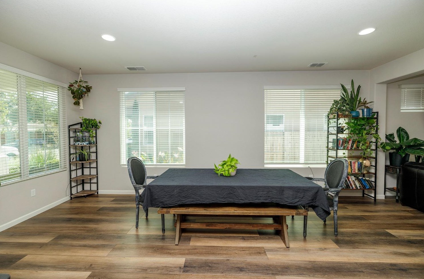 525 Ashwood Ln, Grayson, CA 95363