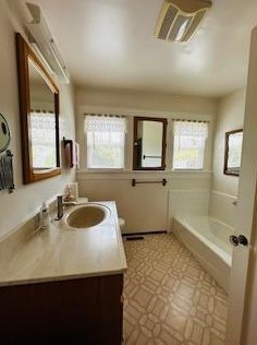 126 Minaret Ave, Turlock CA 95380-4162 exterior