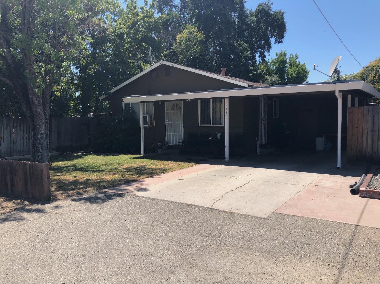 319 S Lawrence Ave, Yuba City, CA 95991