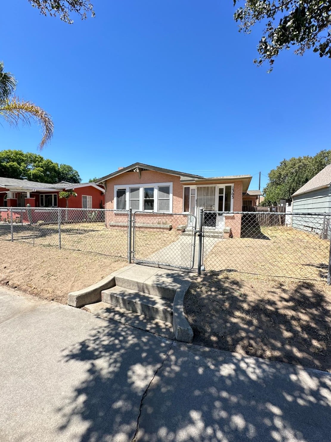 1305 Tuolumne Blvd, Modesto, CA 95351