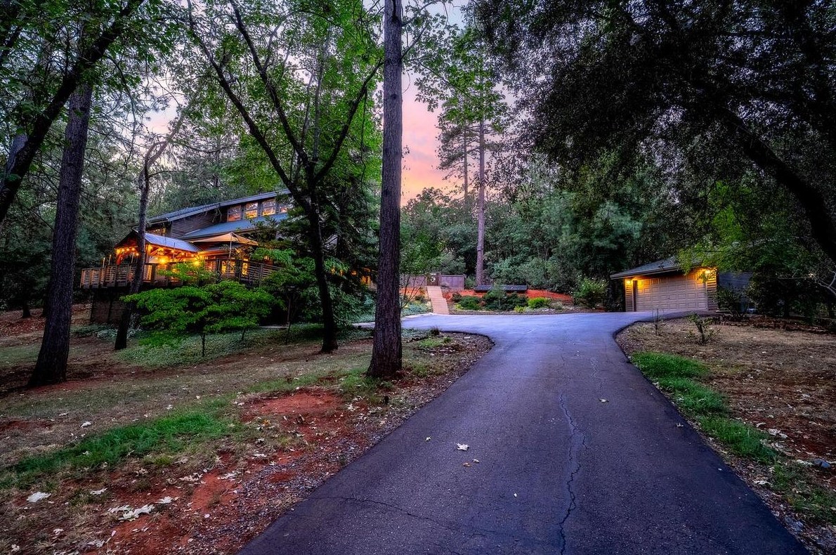 19525 Eagle Ridge Rd, Michigan Bluff, CA 95631