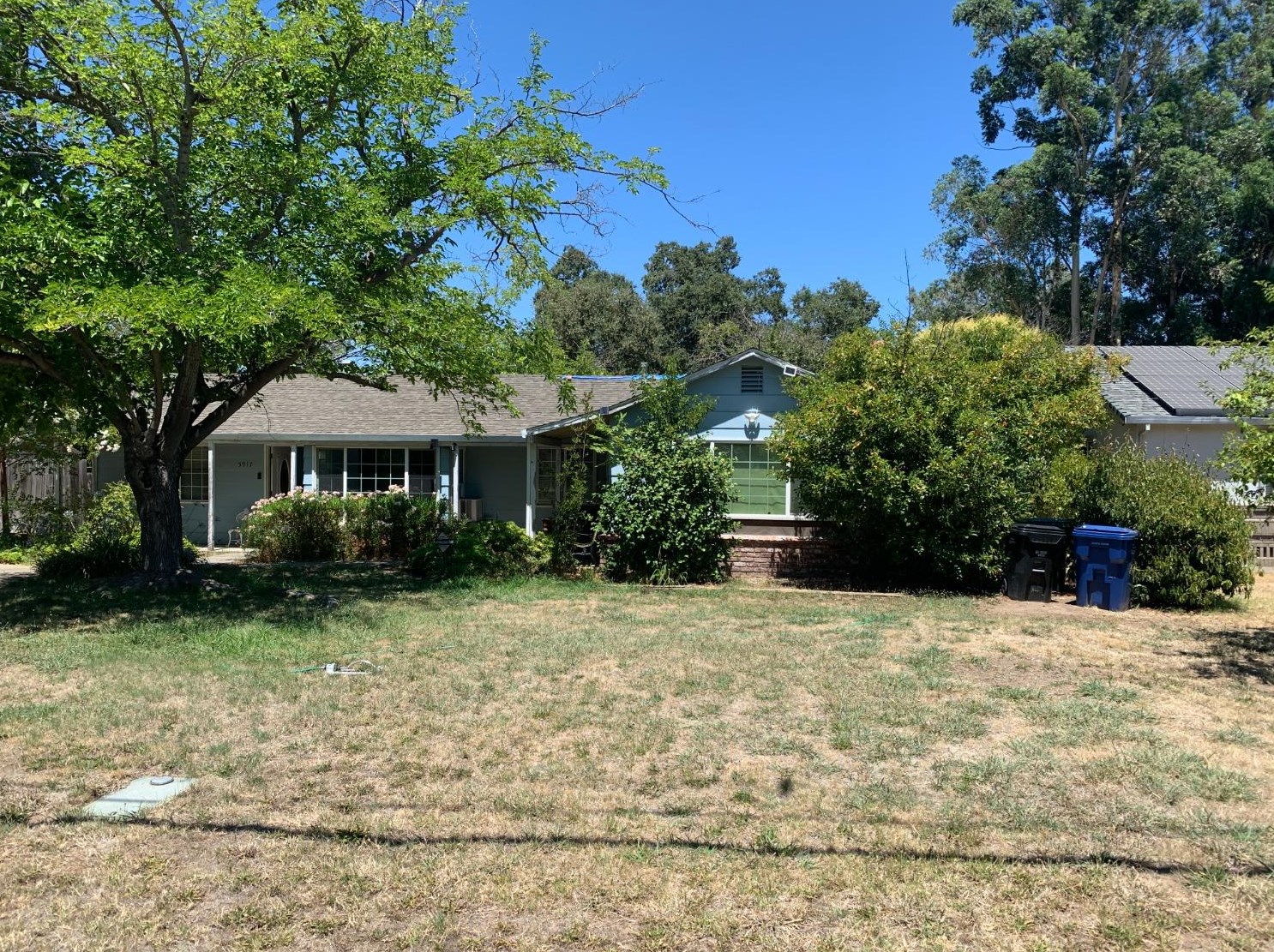 5917 Shirley Ave, Carmichael, CA 95608