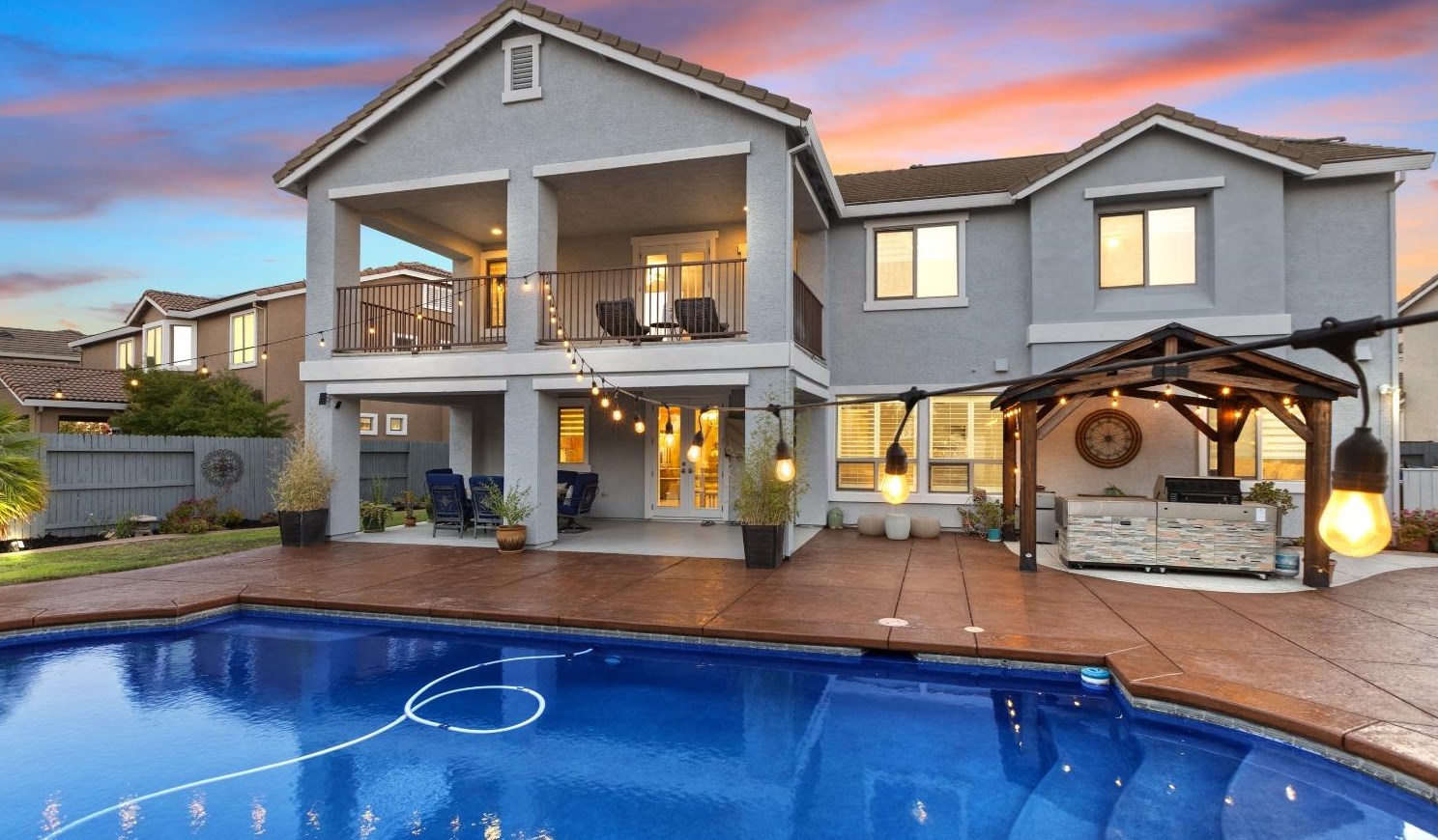 8284 Bonito Cir, Elk Grove, CA 95757