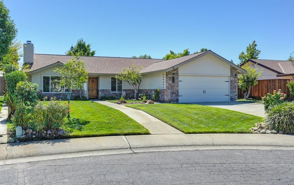 116 Winchester Ct, Folsom, CA 95630