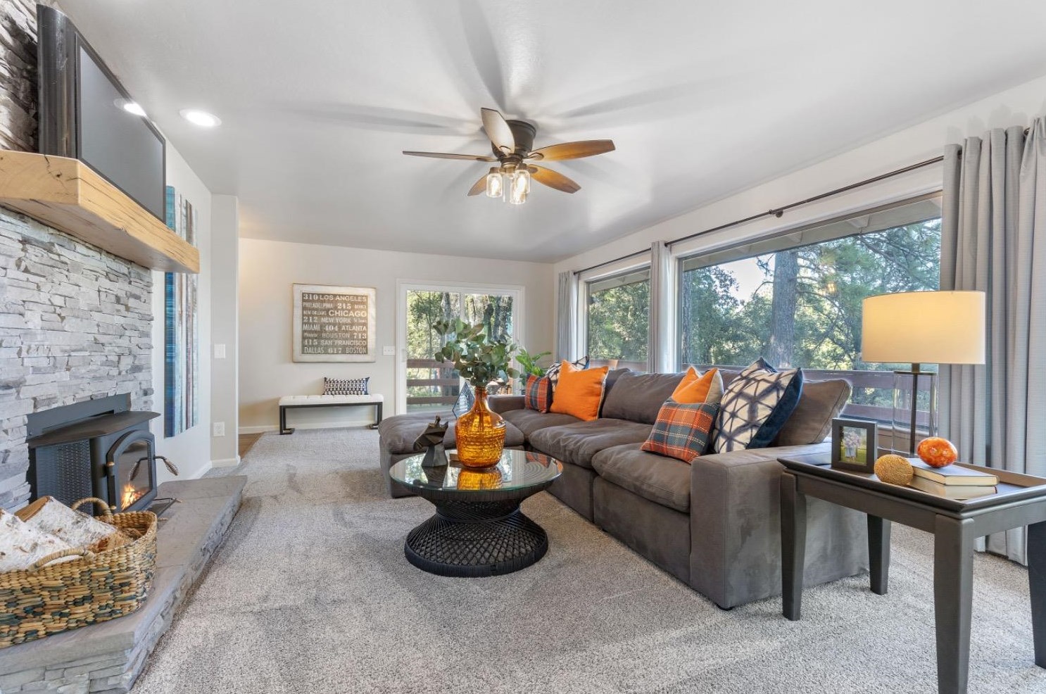 211 E View Dr, Applegate, CA 95703