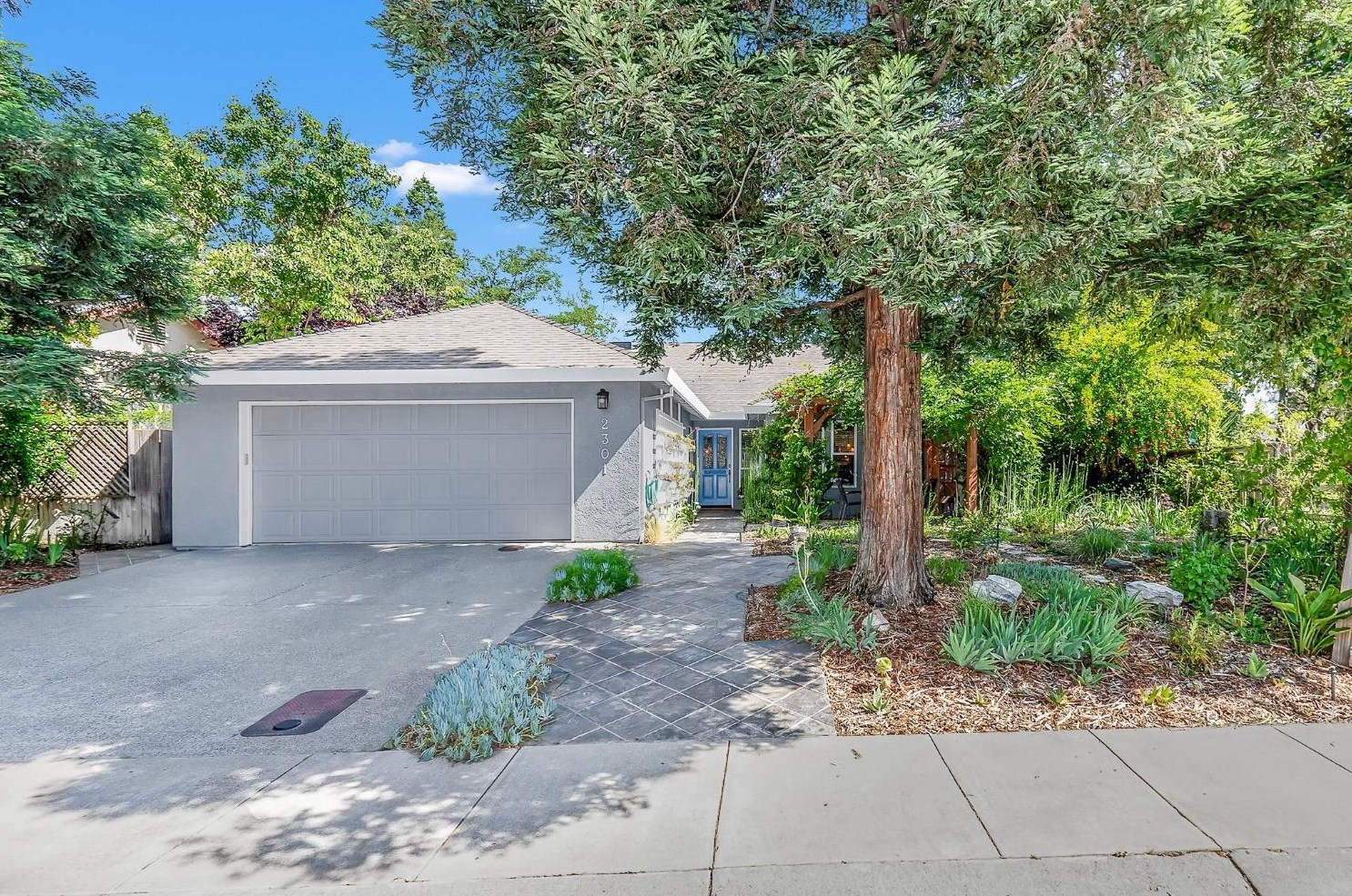 2301 Muir Woods Pl, Davis, CA 95616-6600