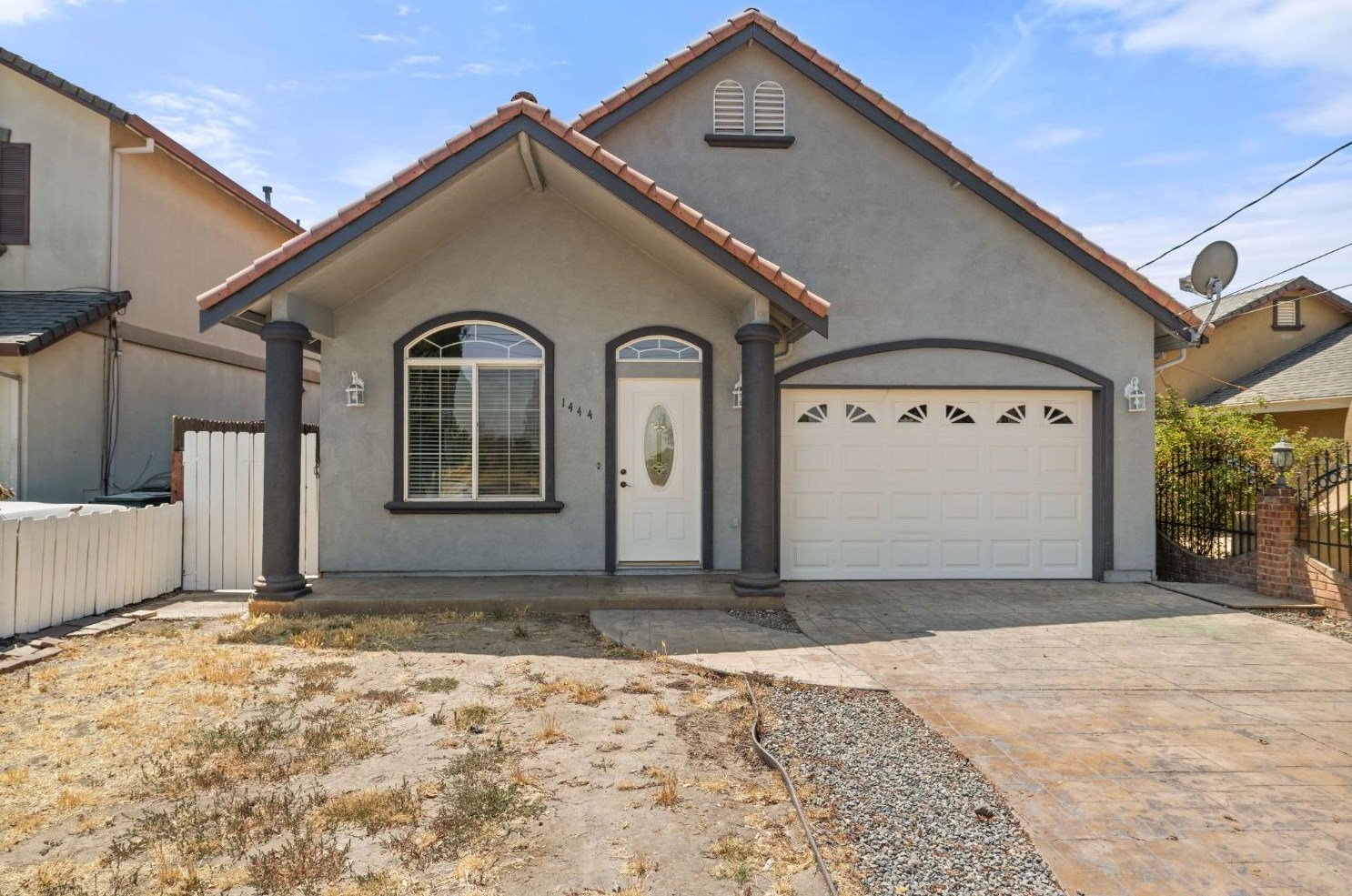 1444 Bell Ave, Sacramento CA  95838-2806 exterior