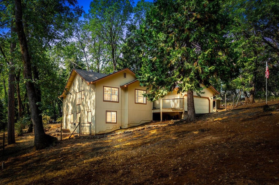 5844 Cold Springs Dr, Michigan Bluff, CA 95631