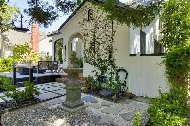 1515 41st St, Sacramento CA  95819-4042 exterior