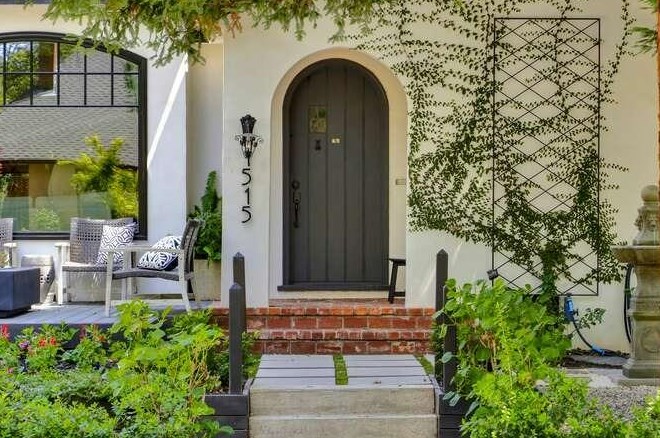 1515 41st St, Sacramento CA  95819-4042 exterior