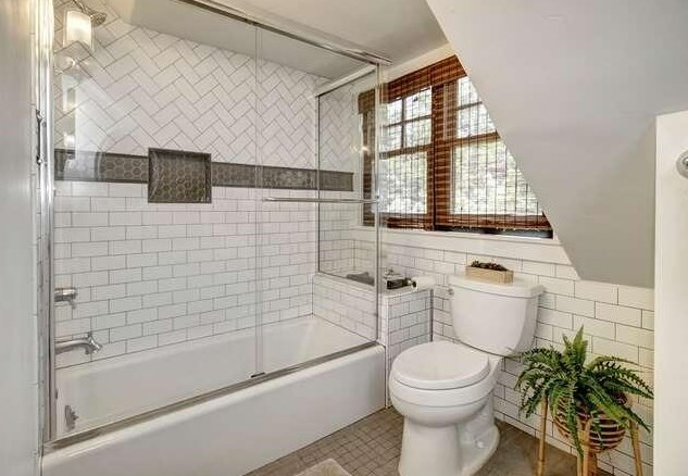 1515 41st St, Sacramento CA  95819-4042 exterior