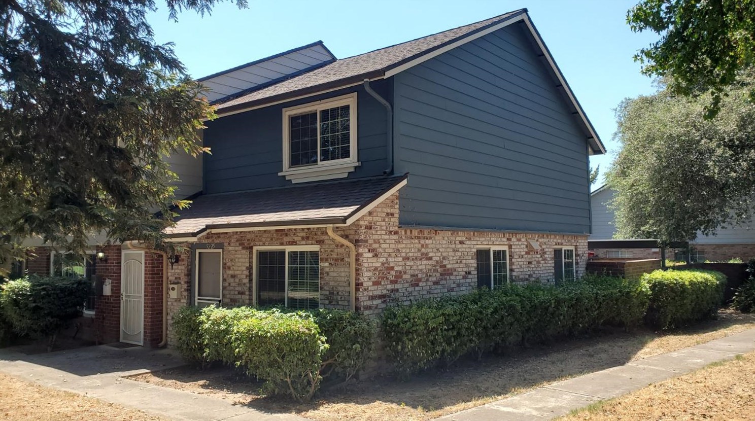 5225 Gibbons Dr, Carmichael, CA 95608
