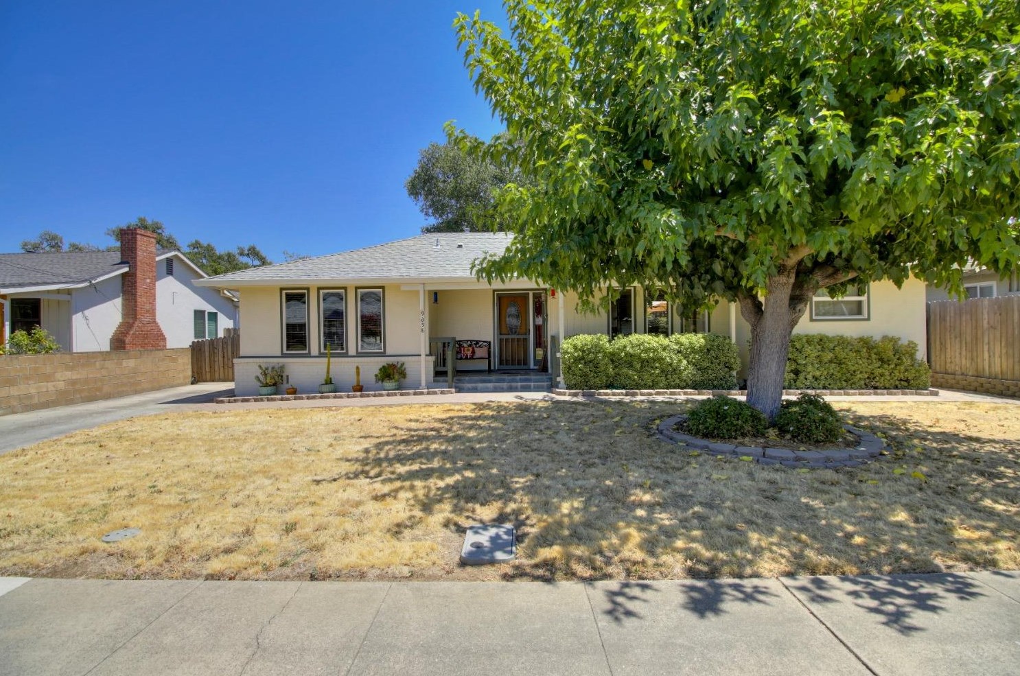 9658 Eisenbeisz St, Elk Grove, CA 95624