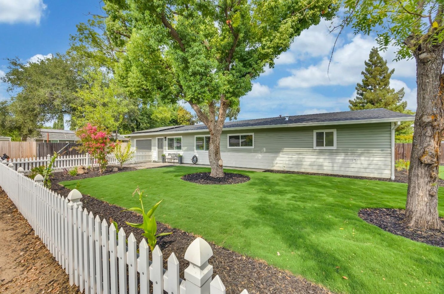 3427 Colvin Dr, Loomis, CA 95650