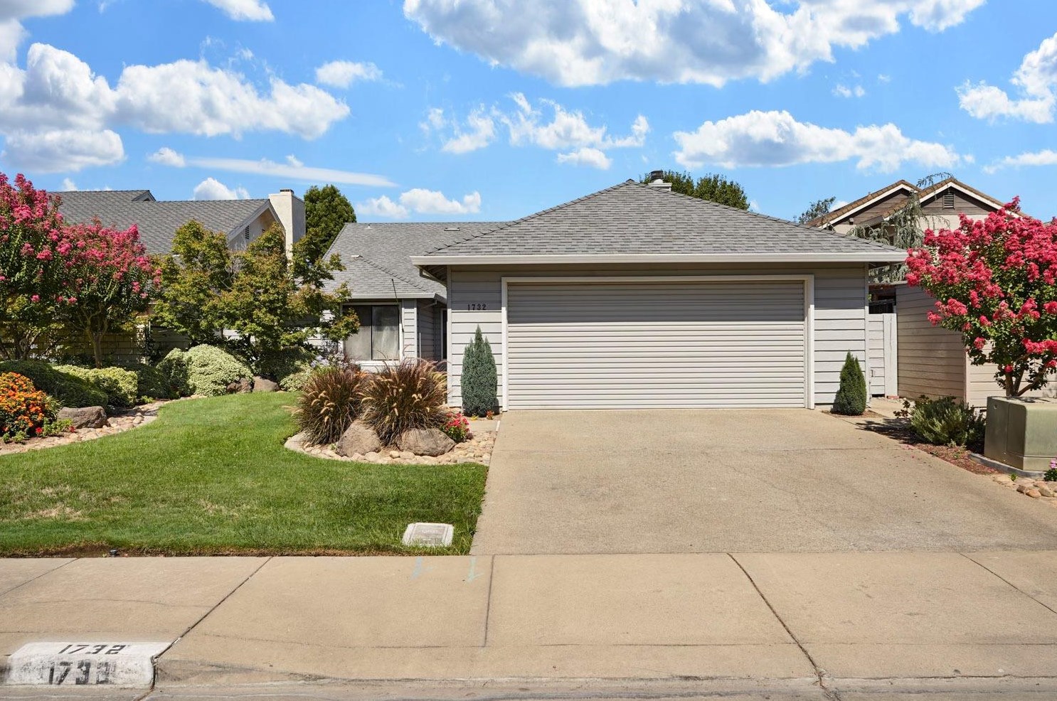 1732 Mills Ave, Lodi, CA 95242-4253