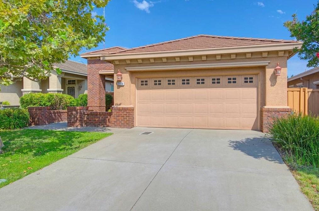 2154 Horseshoe Glen Cir, Folsom, CA 95630