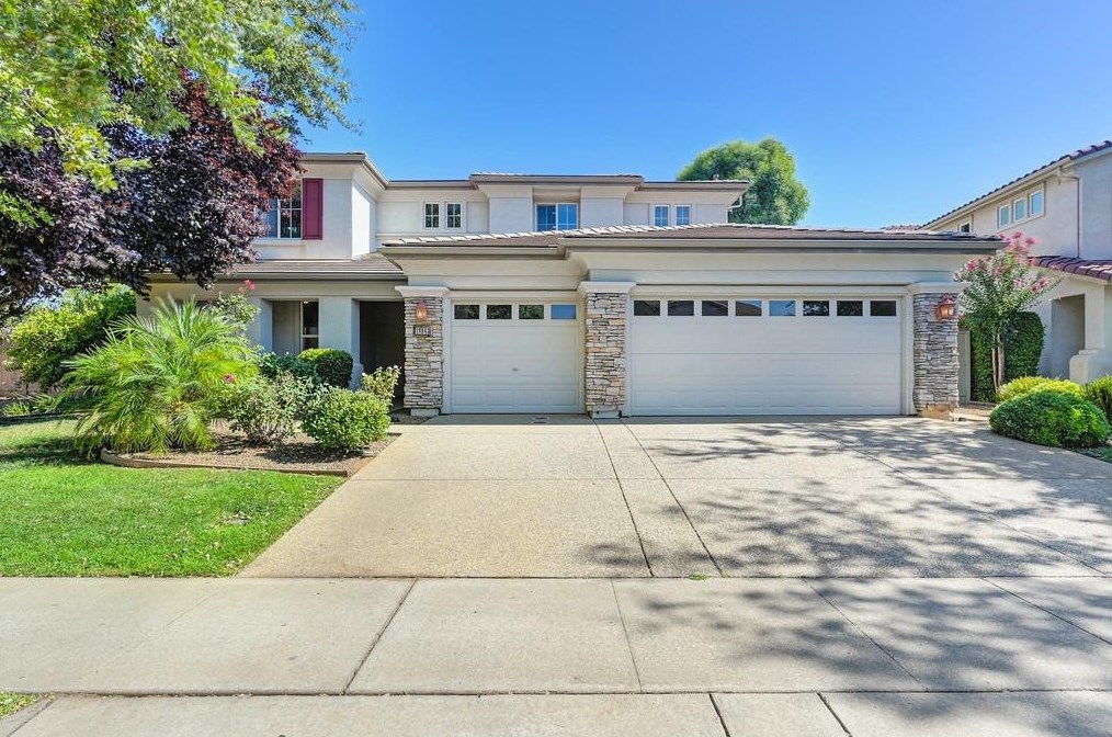 11843 Cobble Brook Dr, Rancho Cordova, CA 95742-8008