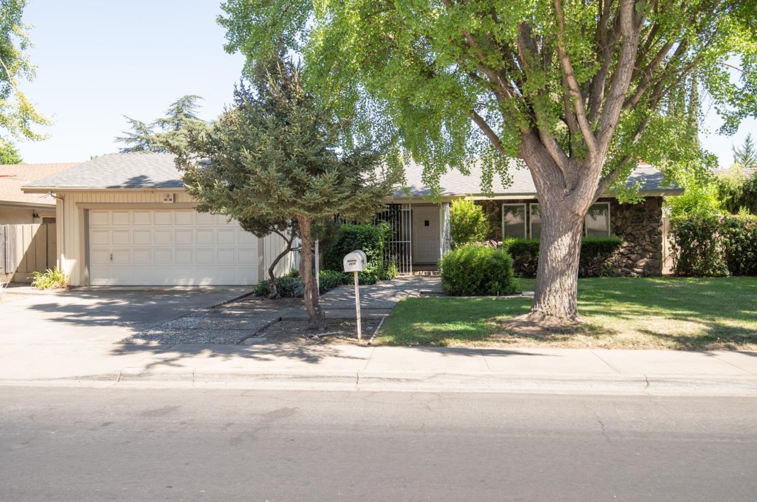 3316 Claremont Ave, Modesto, CA 95350