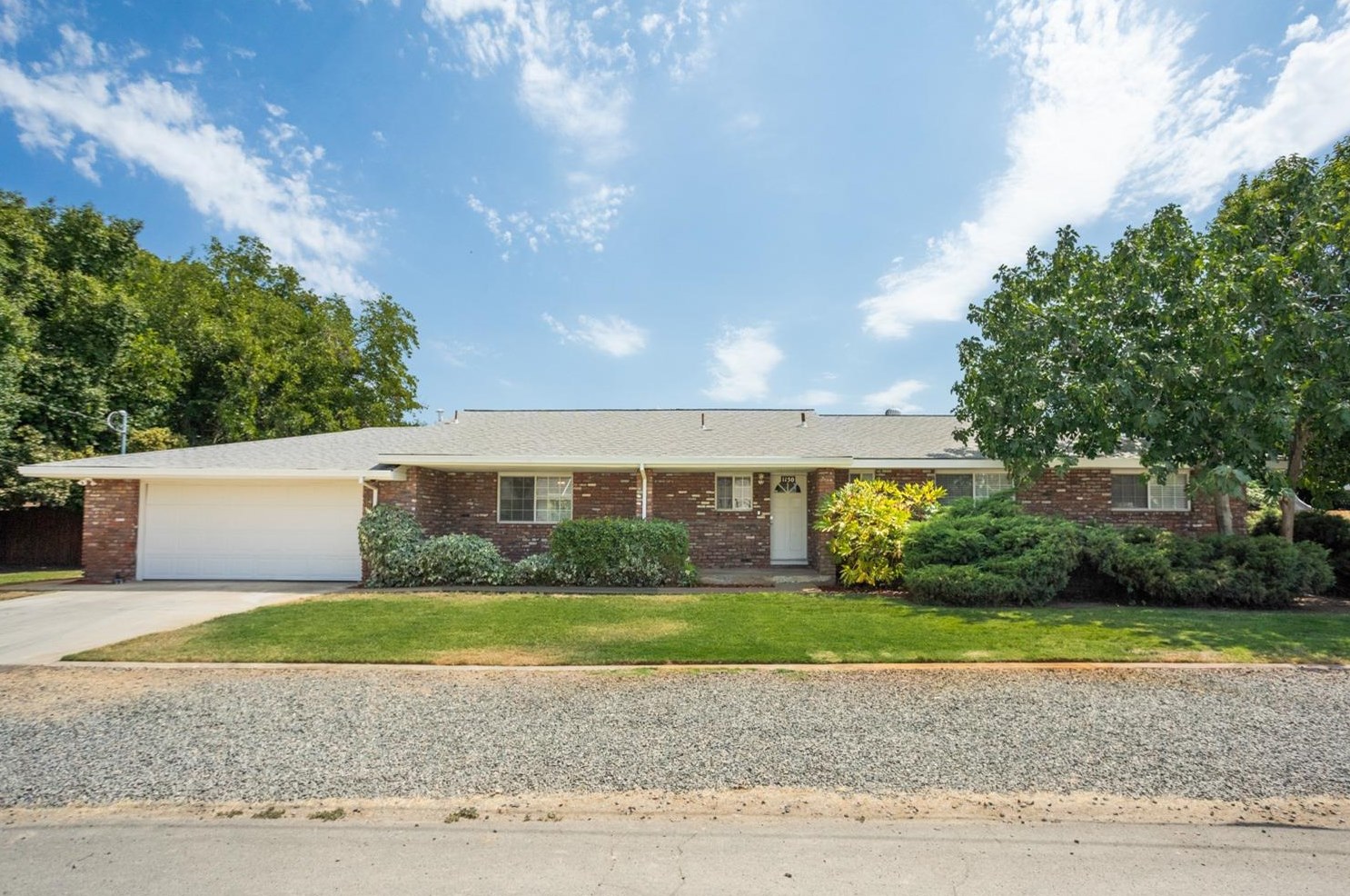 1150 Speckert Ln, Yuba City, CA 95991