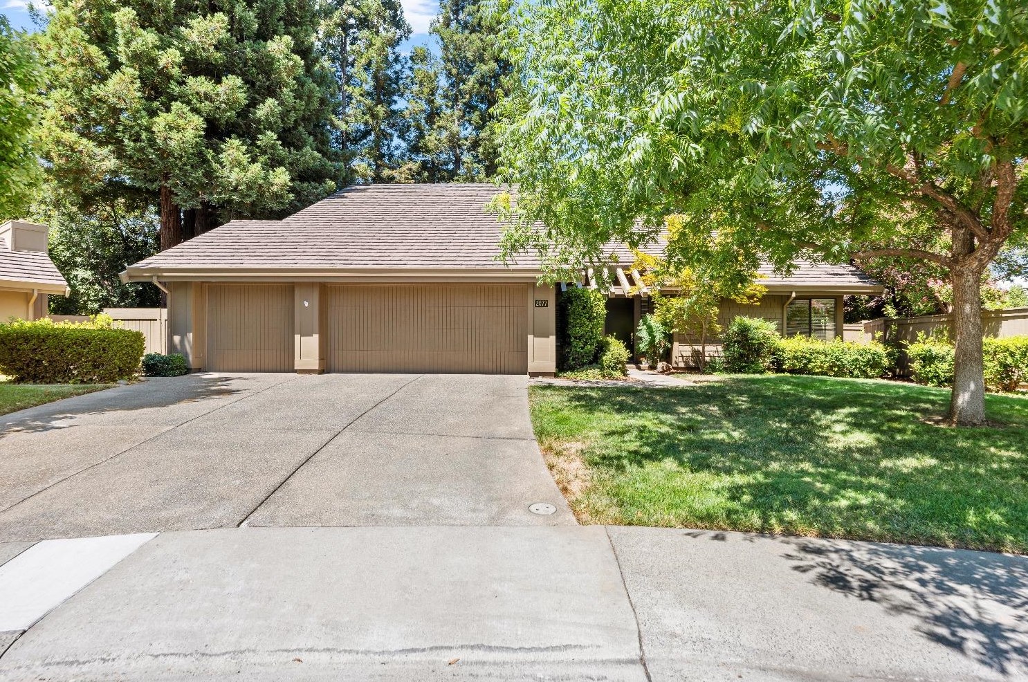 2077 Yellow Aster Ct, Rancho Cordova, CA 95670
