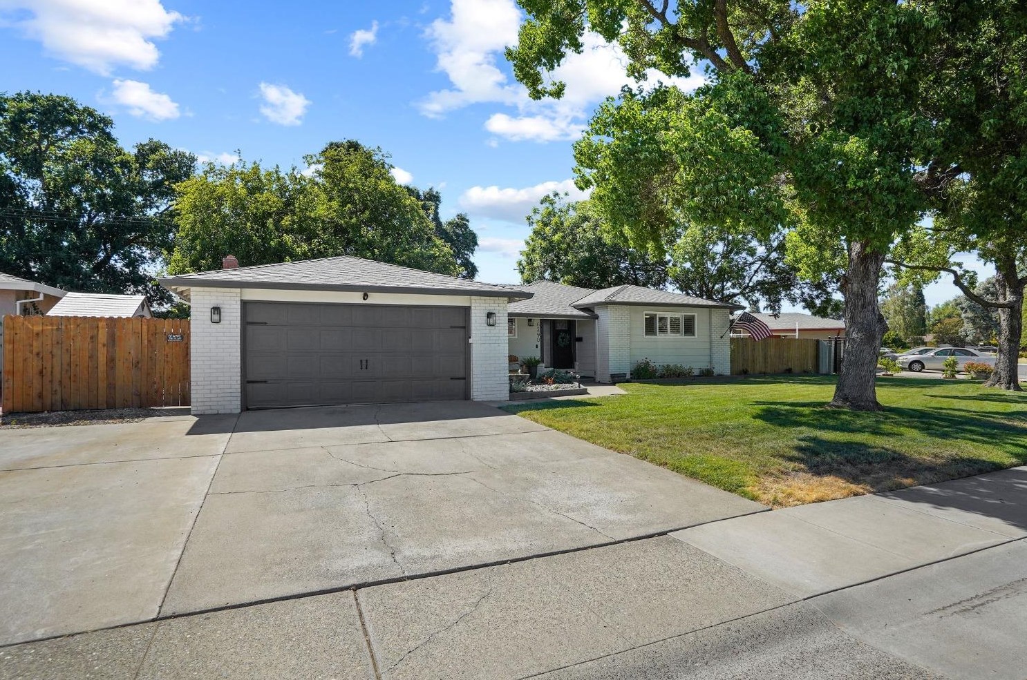 6290 14th St, Sacramento CA  95831-1806 exterior