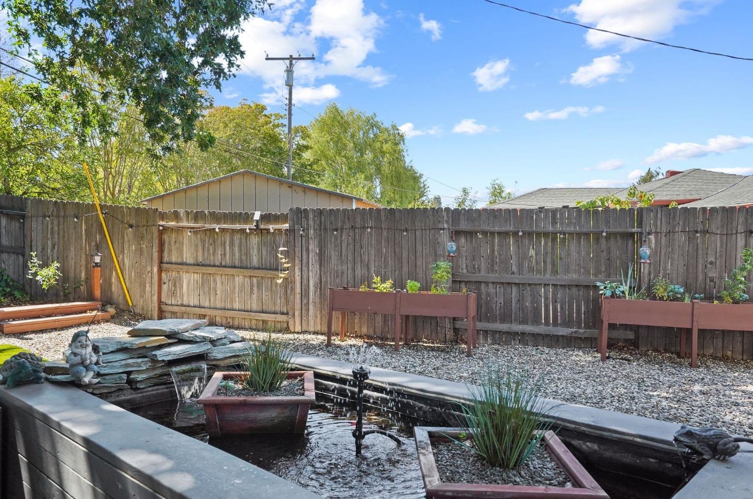 6290 14th St, Sacramento CA  95831-1806 exterior