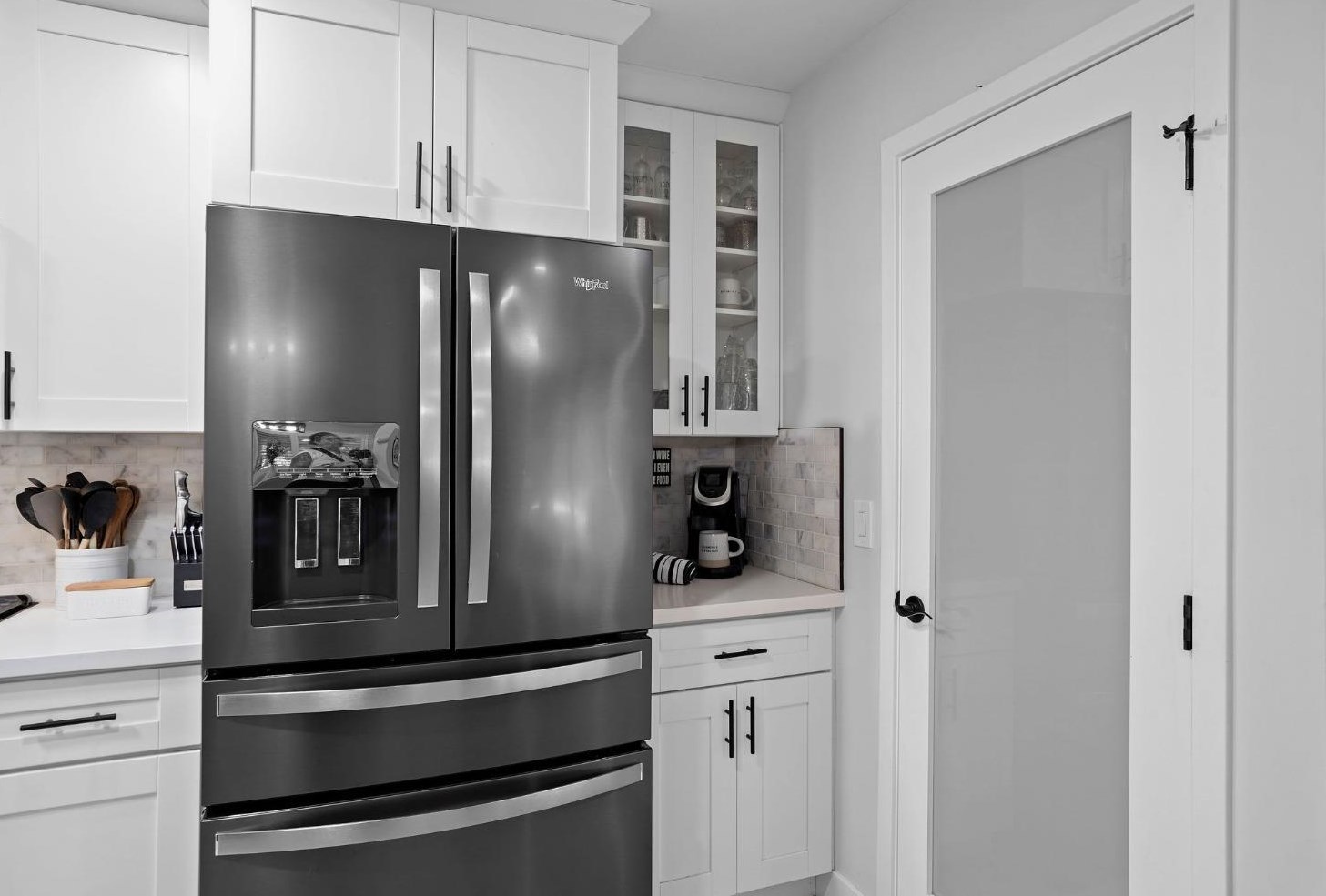 6290 14th St, Sacramento CA  95831-1806 exterior