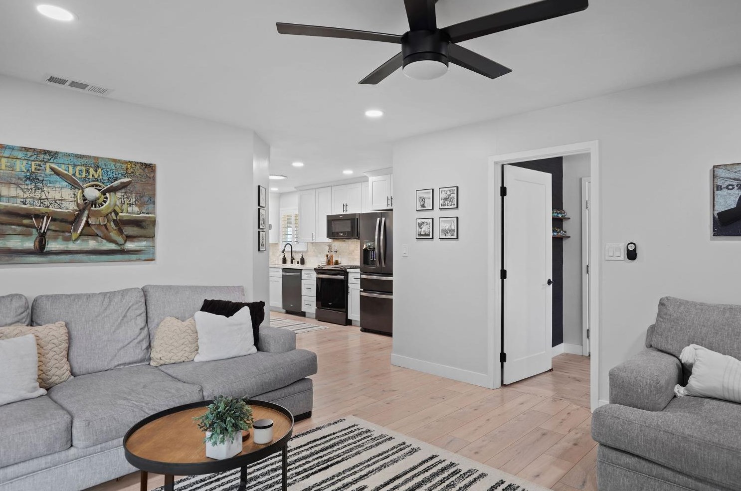 6290 14th St, Sacramento CA  95831-1806 exterior