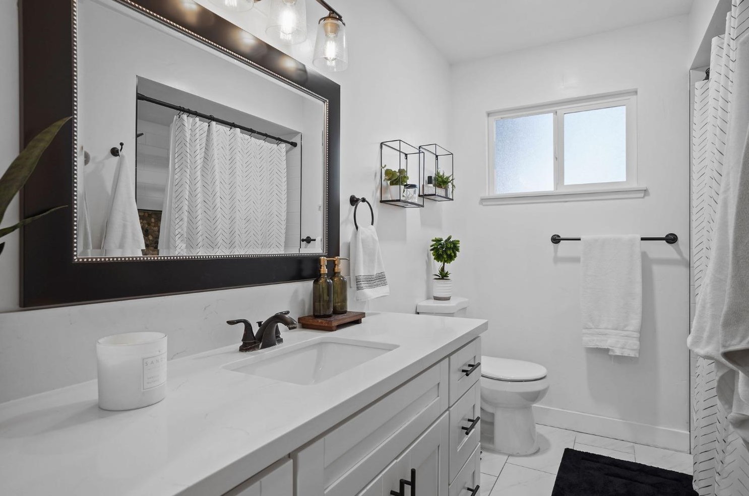 6290 14th St, Sacramento CA  95831-1806 exterior