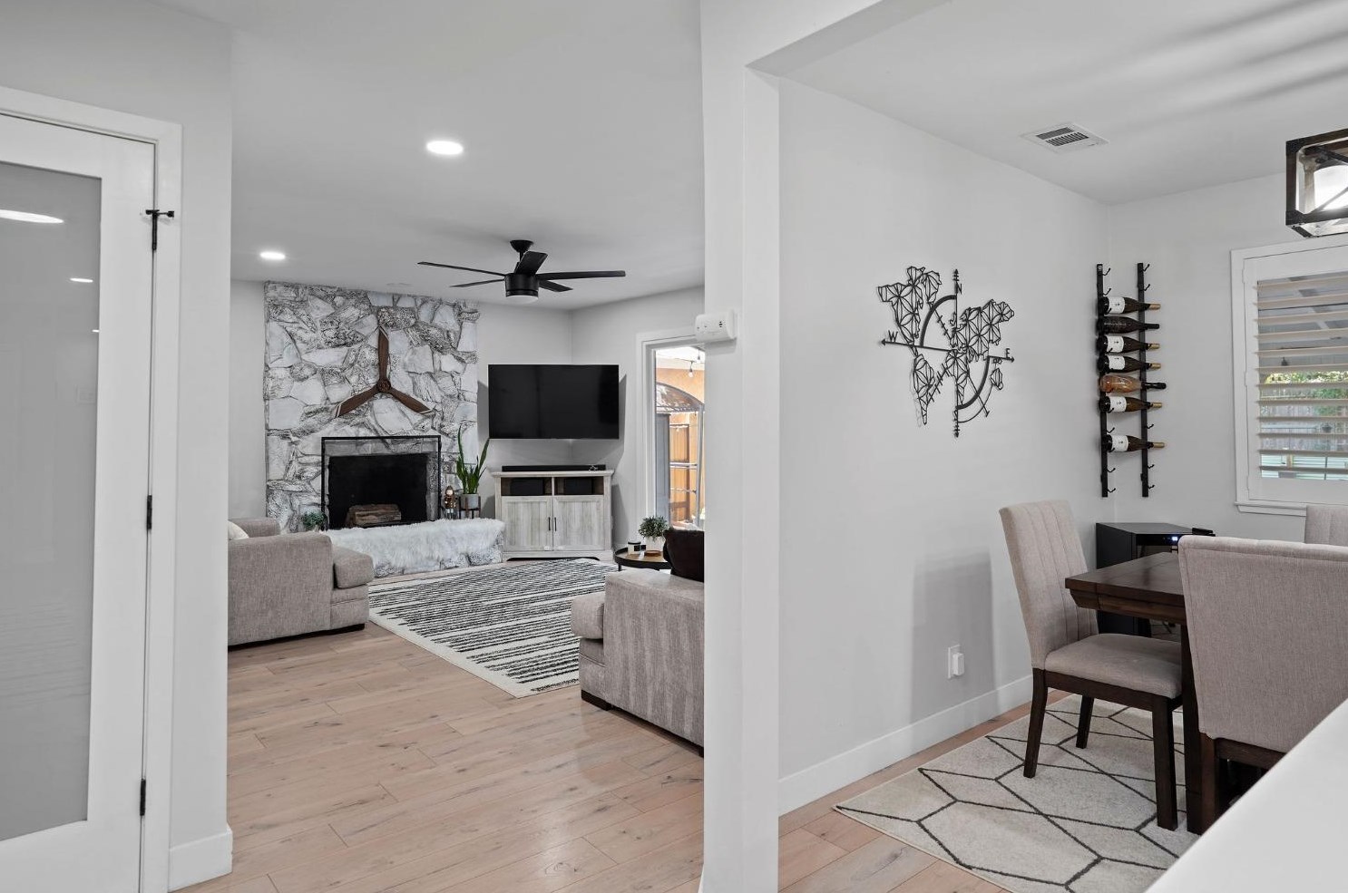 6290 14th St, Sacramento CA  95831-1806 exterior