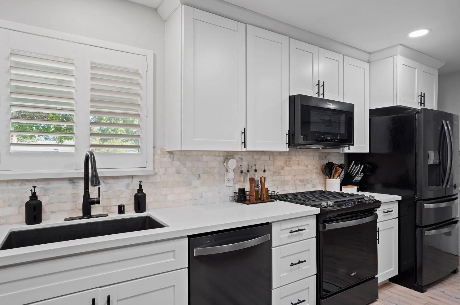 6290 14th St, Sacramento CA  95831-1806 exterior