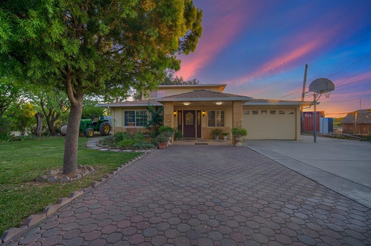 8571 S George Washington Blvd, Yuba City, CA 95993