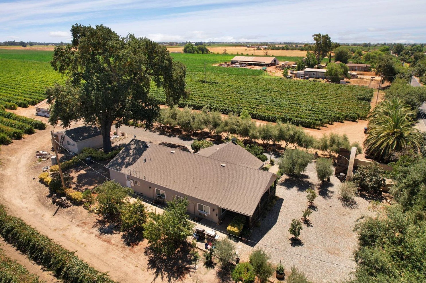 25048 N Dustin Rd, Acampo, CA 95220