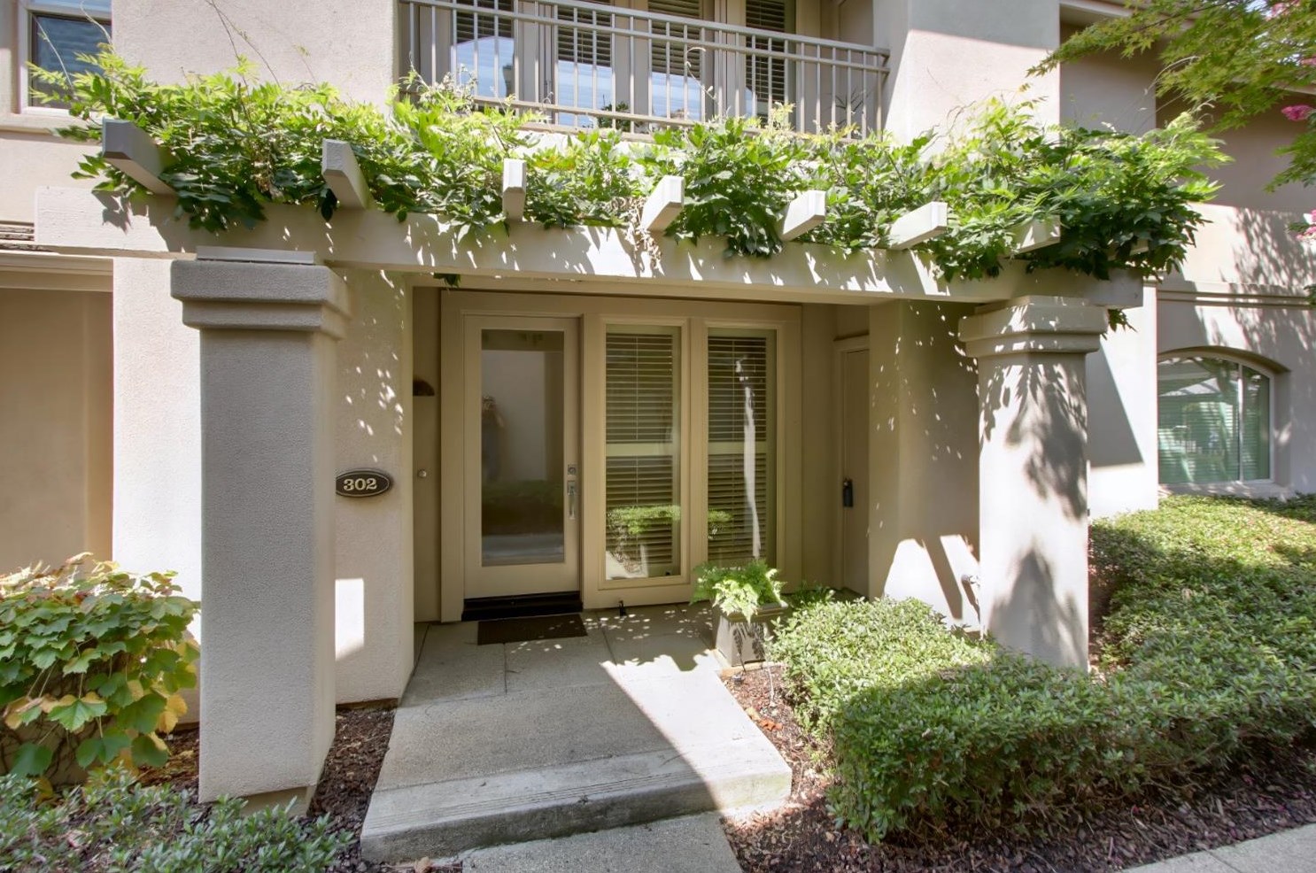 11284 Stanford Ct Ln #302, Rancho Cordova, CA 95670