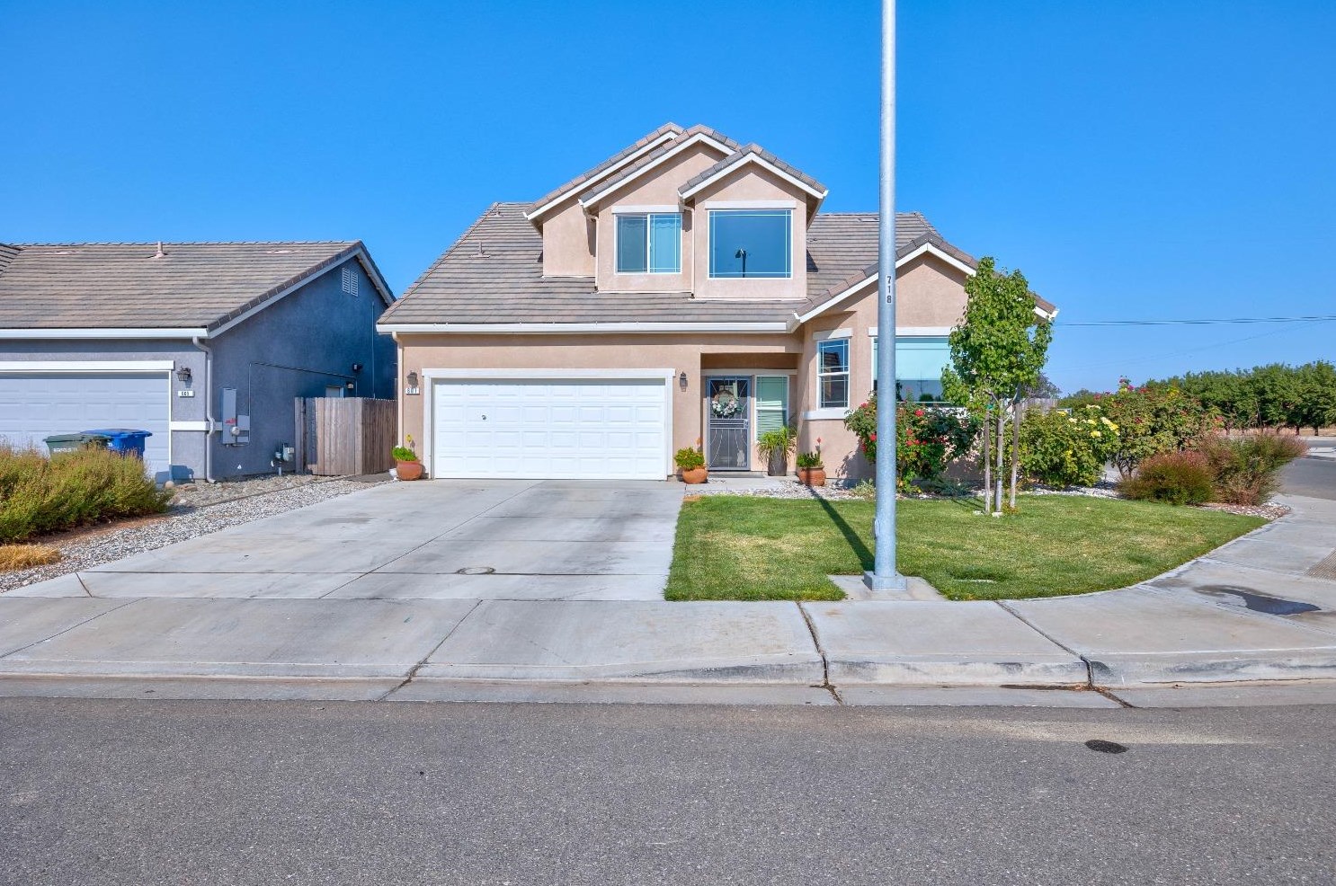 601 St Helena Dr, Newman, CA 95360