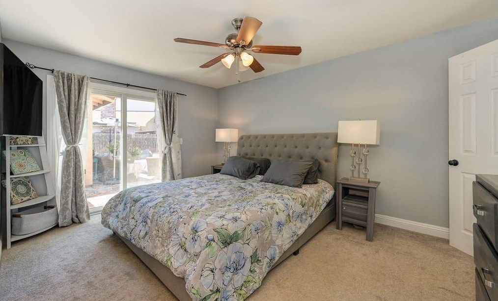 2919 Camarillo Dr, Sacramento CA  95833-1732 exterior