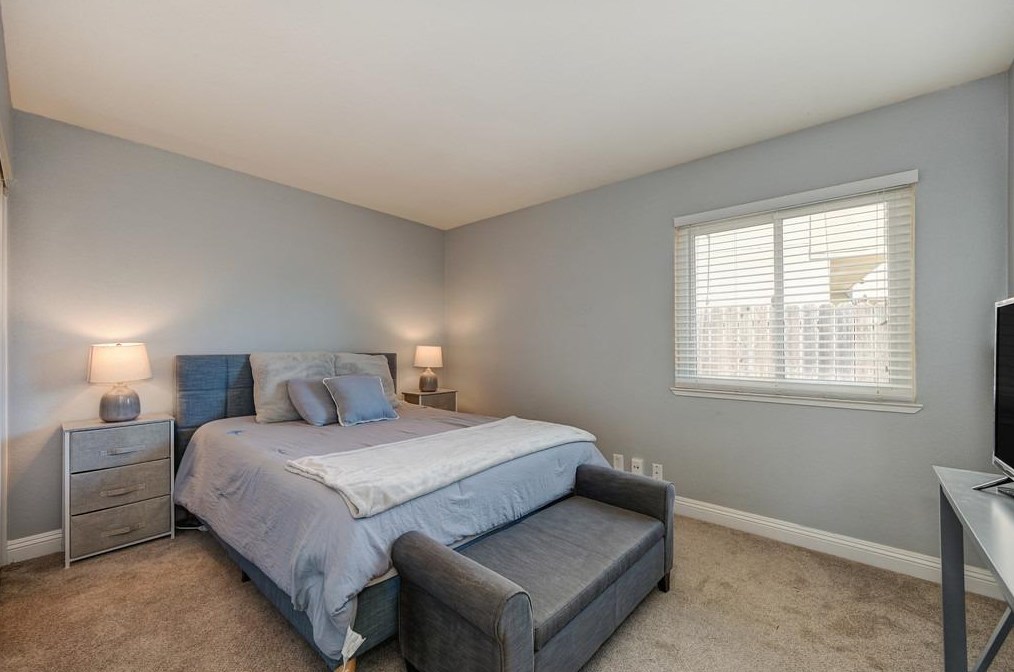 2919 Camarillo Dr, Sacramento CA  95833-1732 exterior